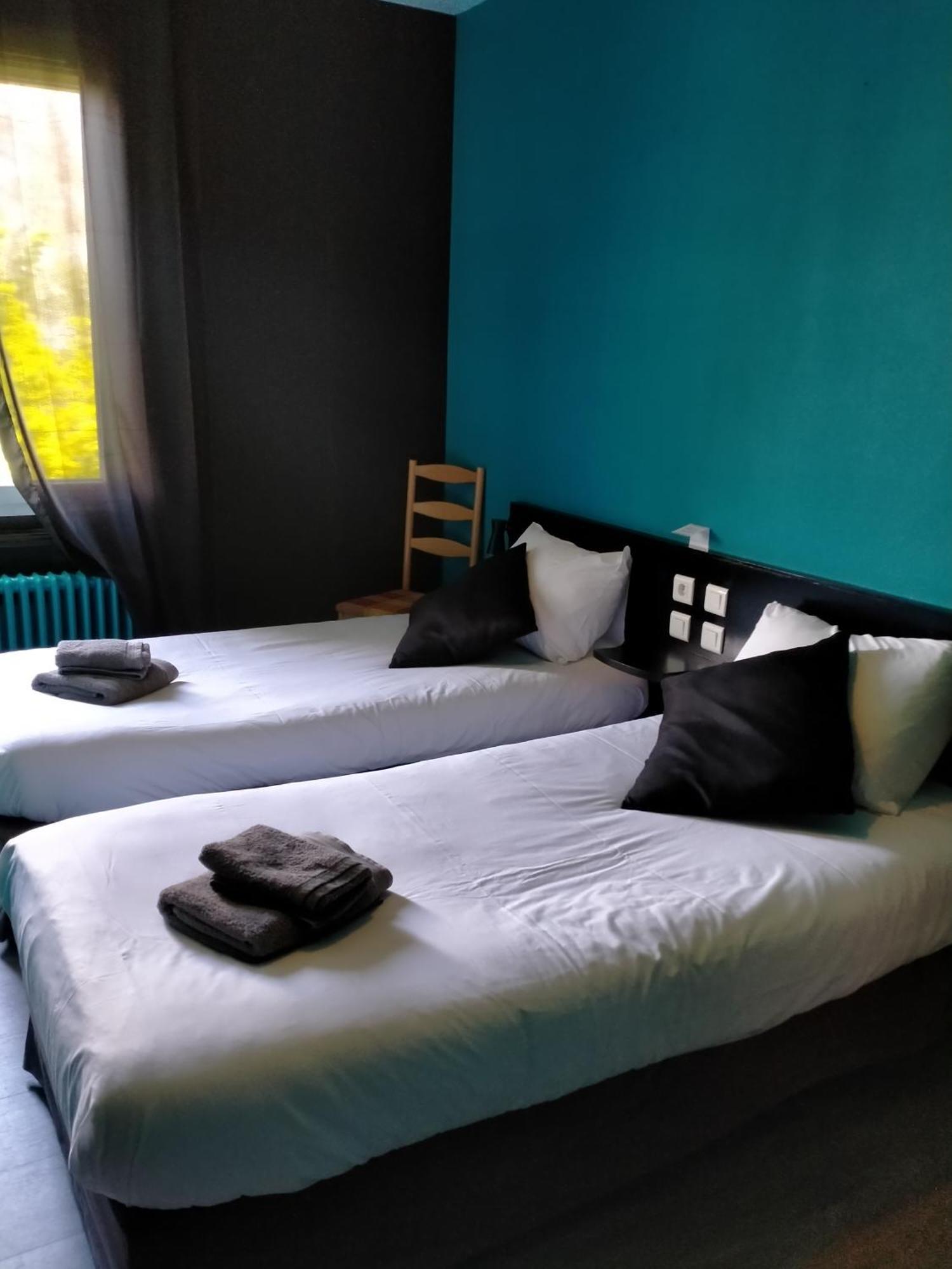 Logis Hotel Auberge De L'Etang Magnac-Bourg Bagian luar foto