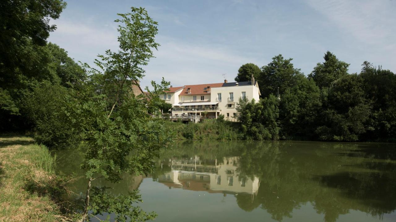 Logis Hotel Auberge De L'Etang Magnac-Bourg Bagian luar foto