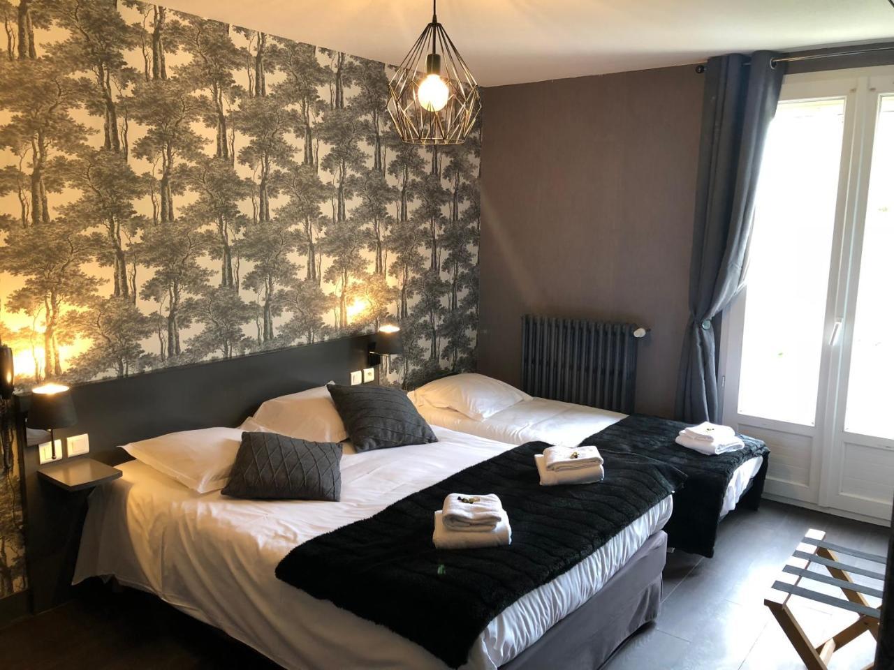Logis Hotel Auberge De L'Etang Magnac-Bourg Bagian luar foto